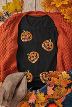 Load image into Gallery viewer, Pumpkin Patch Tee