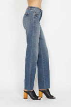 Load image into Gallery viewer, Judy Blue Tummy Control Straight Jeans