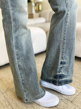 Load image into Gallery viewer, Judy Blue Mid Rise Flare Jeans