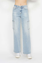 Load image into Gallery viewer, Judy Blue High Waist Straight Cargo Jeans