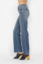 Load image into Gallery viewer, Judy Blue Tummy Control Straight Jeans