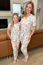 Load image into Gallery viewer, Preorder:Matching Short Sleeve Jogger PJ Set -#3-Pink Peep Bunny(Close01.10.2024)