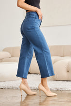 Load image into Gallery viewer, RFM Crop Chloe Tummy Control High Waist Raw Hem Jeans