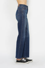 Load image into Gallery viewer, Judy Blue High Waist Tummy Control Jeans