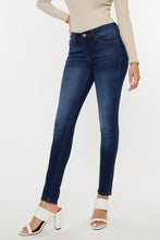 Load image into Gallery viewer, Kancan Mid Rise Skinny Jeans