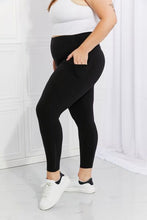 Load image into Gallery viewer, Leggings Depot Full Size Strengthen and Lengthen Reflective Dot Active Leggings