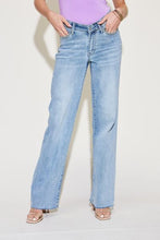 Load image into Gallery viewer, Judy Blue V Front Waistband Straight Jeans